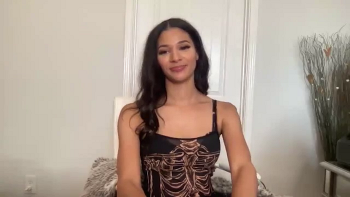 torireigns1