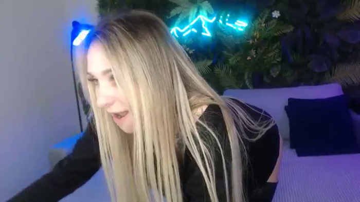 Horny_Blond