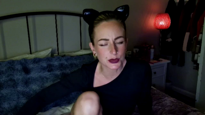 Lena_bee