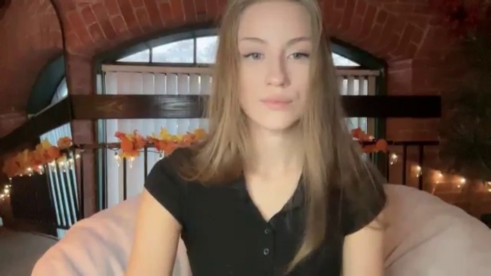 Luna_Moore1