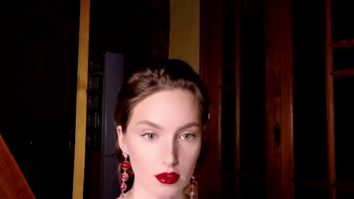 Red_Lips_Girl