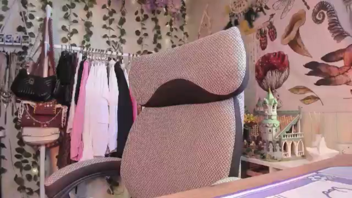 KellyAsian