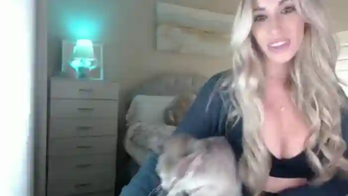 2024/11/08/mfc-queen_bambii-07-23-31