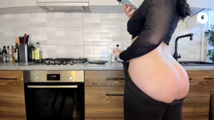 MissNelly_