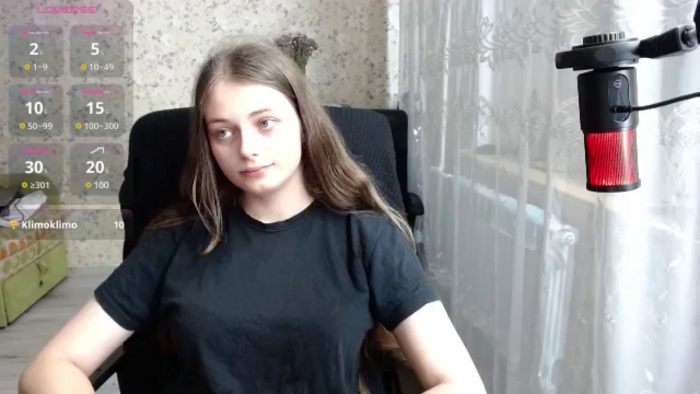 Nana_Hot