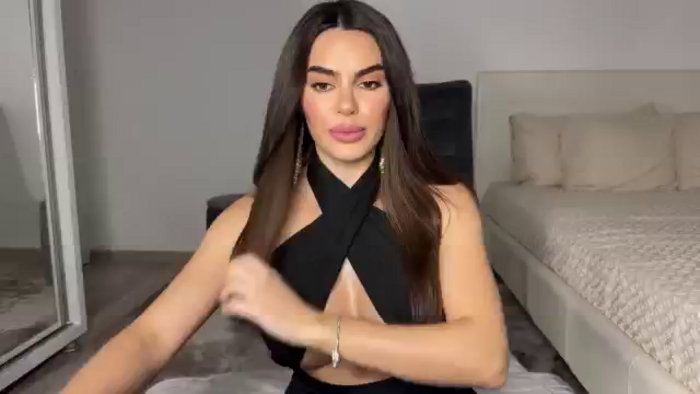 BustyMiaaa