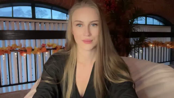 Luna_Moore1