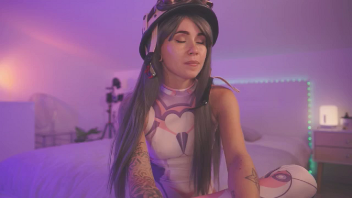 Sarah_Pink