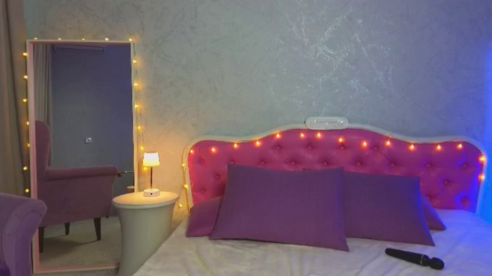 ArianaPetite