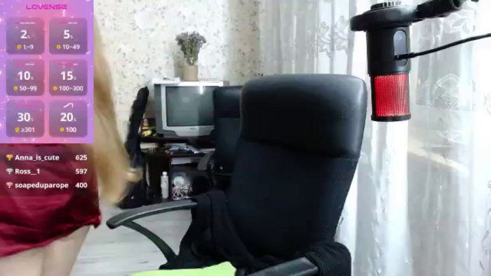 Nana_Hot