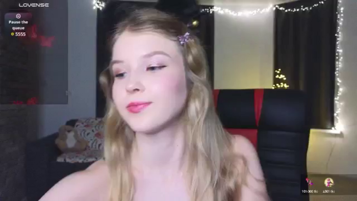 Emiliya_Cute