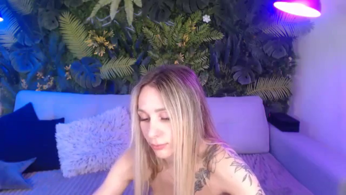 Horny_Blond