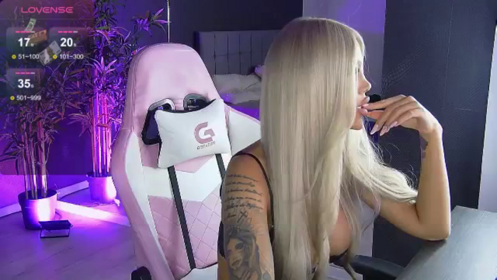 Shayblonde