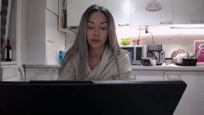 BlondeeFairy