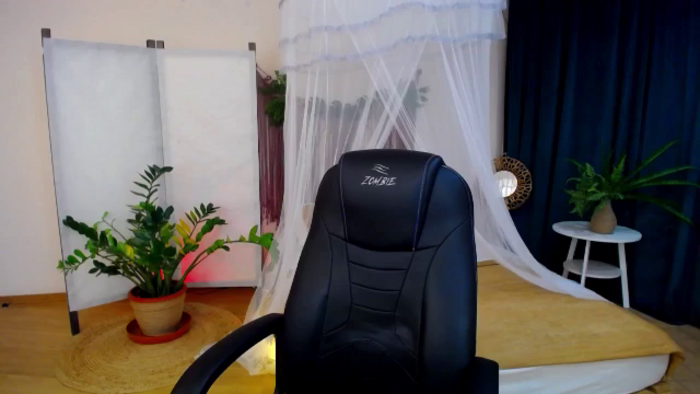 AdmireMyEyes