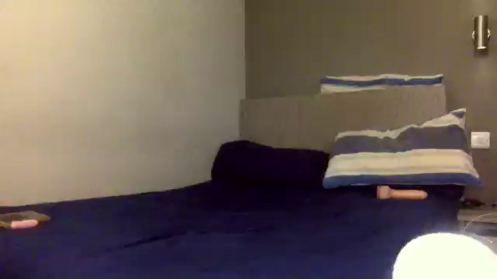IzzyPeaches21