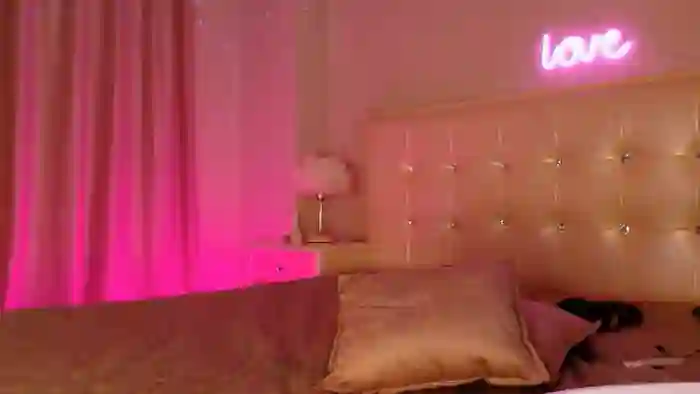 2024/11/30/mfc-briana_coxx-08-08-52