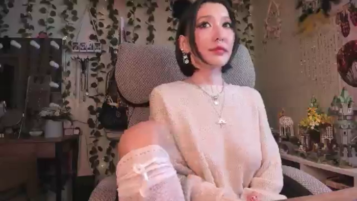 KellyAsian