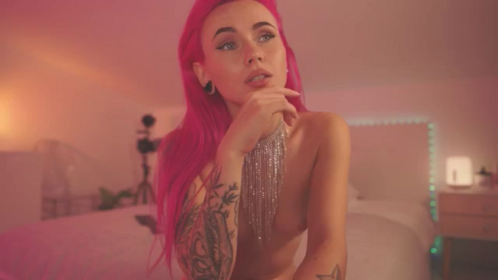 Sarah_Pink