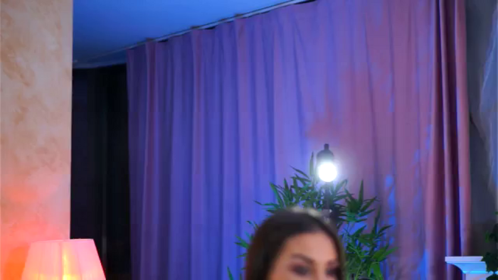 Evelyn_Evy