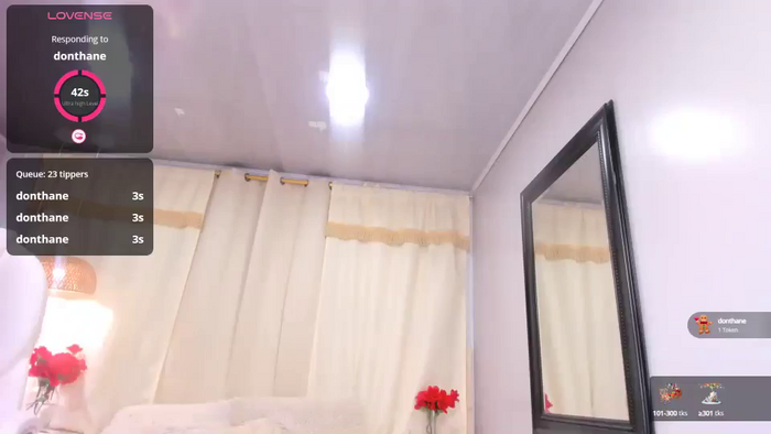 Nadiabenz_