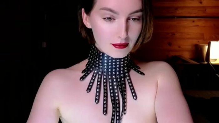 Red_Lips_Girl