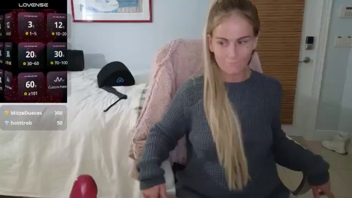 NikiNextDoorr