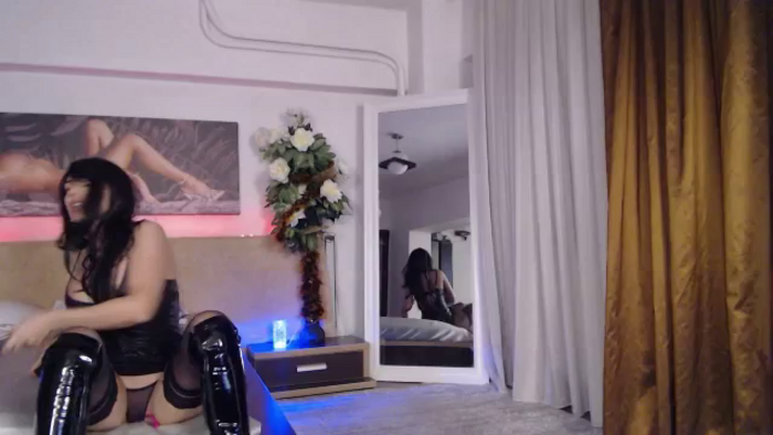 Hallie_May