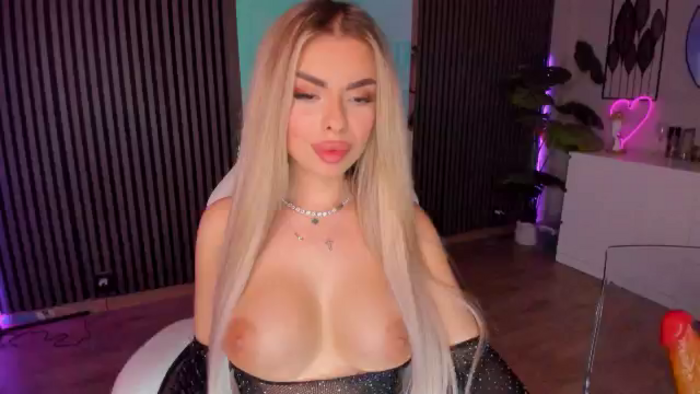 SeraVonDee
