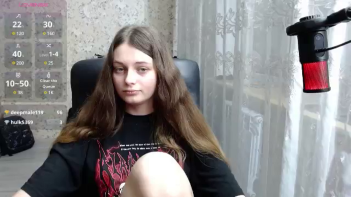 Nana_Hot