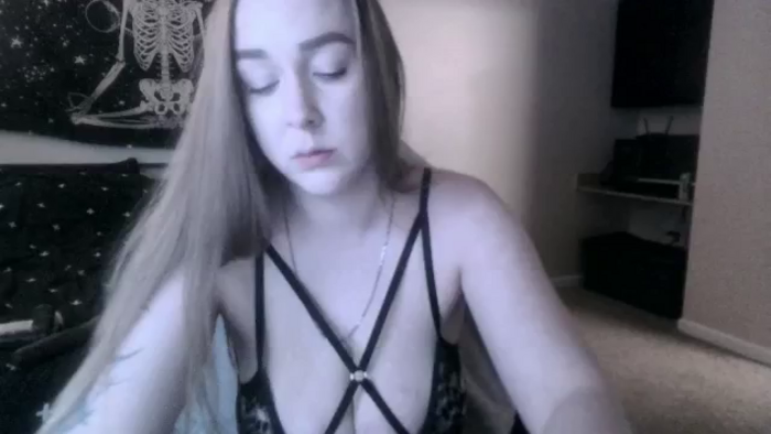 ItsRavenRoses