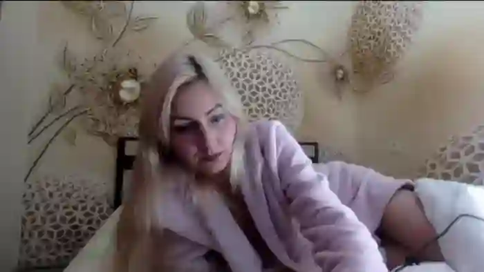 2024/12/12/mfc-meltingjulia-18-21-05