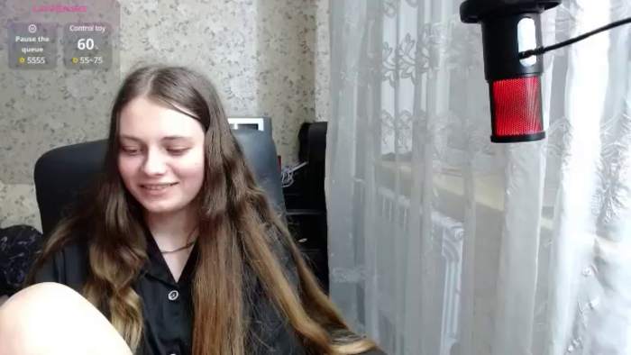 Nana_Hot