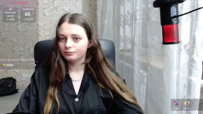 Nana_Hot