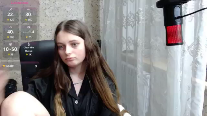 Nana_Hot