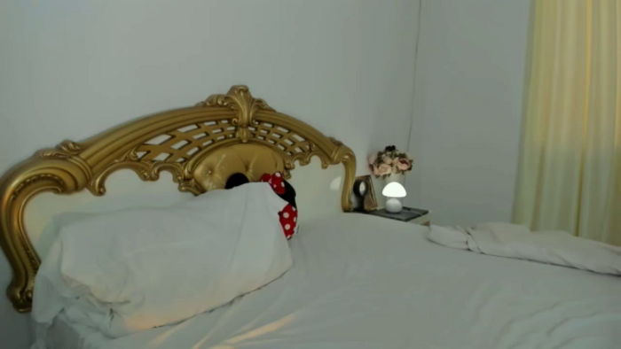 NycoleAniston