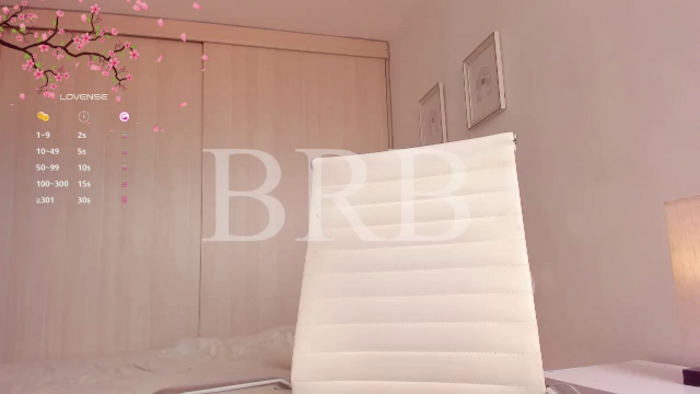 holy_blonde