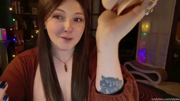 AlyLee_