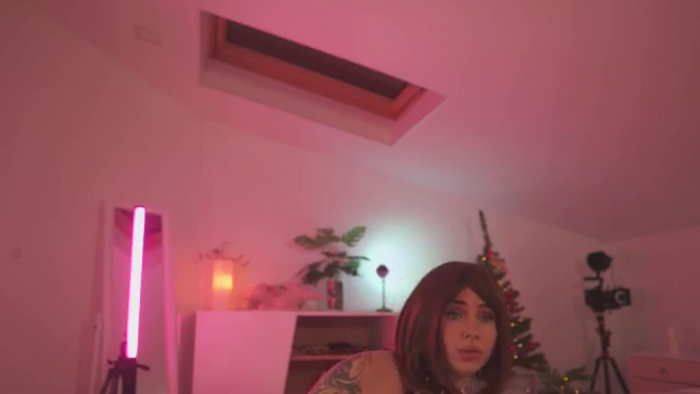Sarah_Pink
