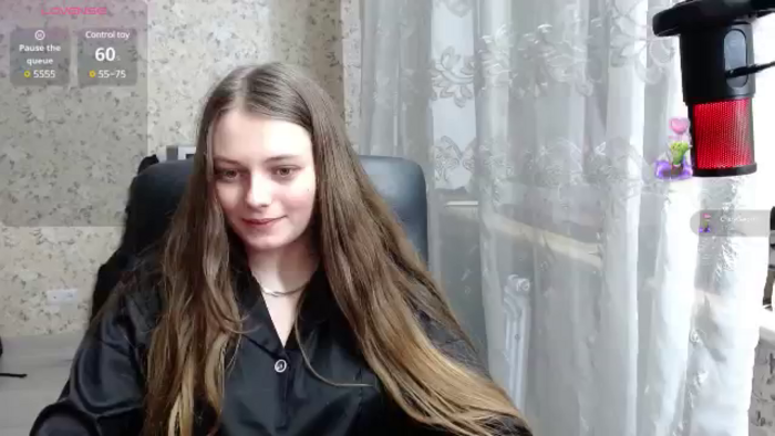 Nana_Hot