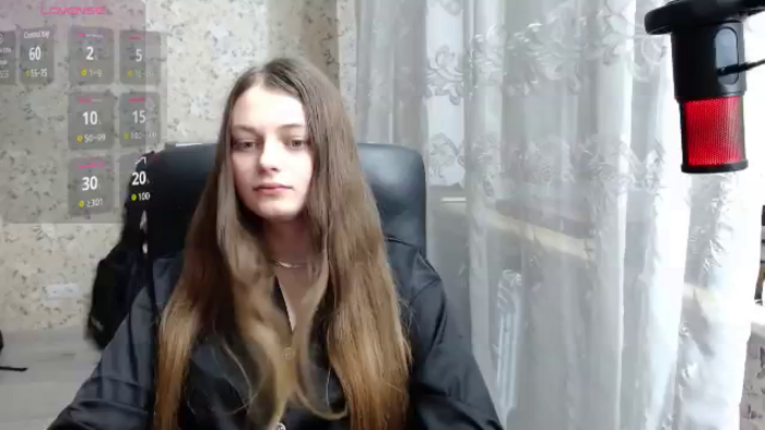 Nana_Hot