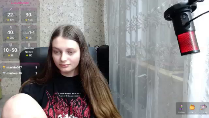 Nana_Hot