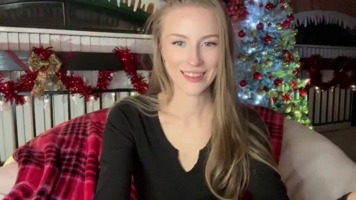 Luna_Moore1