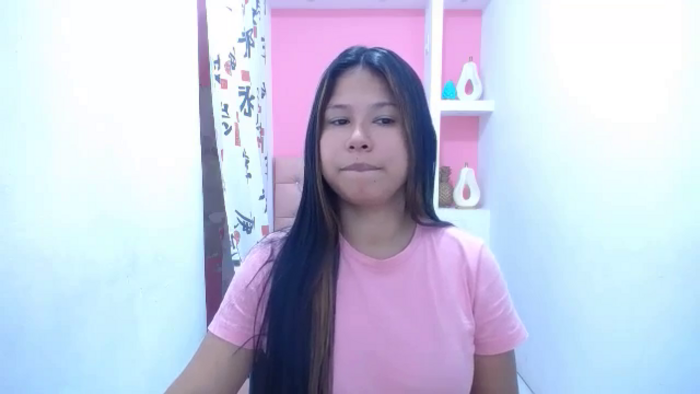 Nicolle26