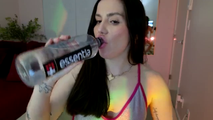 BellaBaxter