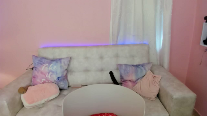 Tiny_Cora