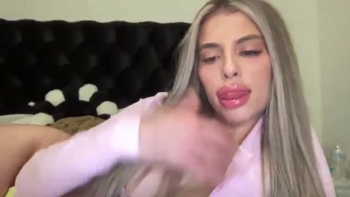 aryaaxo