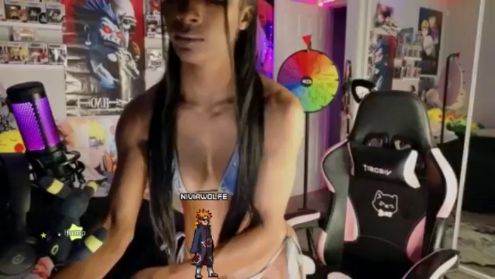 Niviawolfe