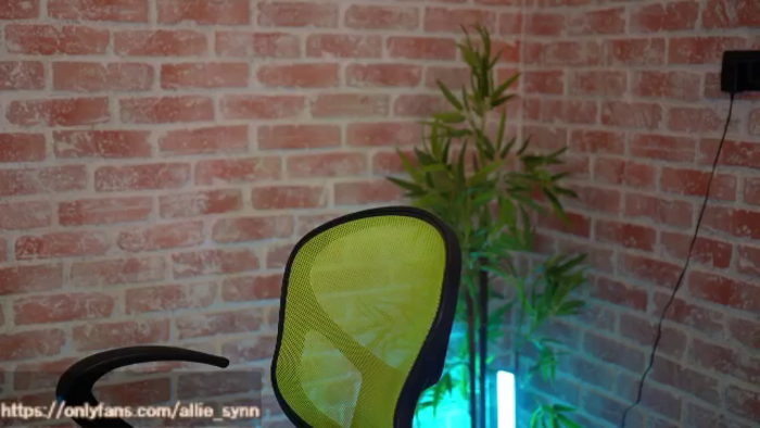 Allie_Synn