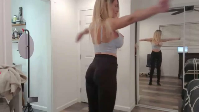 blond_milf